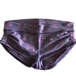 Tonic Yoga Booty Shorts - S